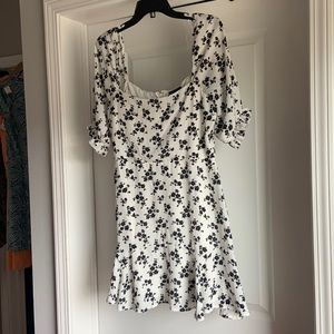 Trixxi Black and White Puff Sleeve Sundress